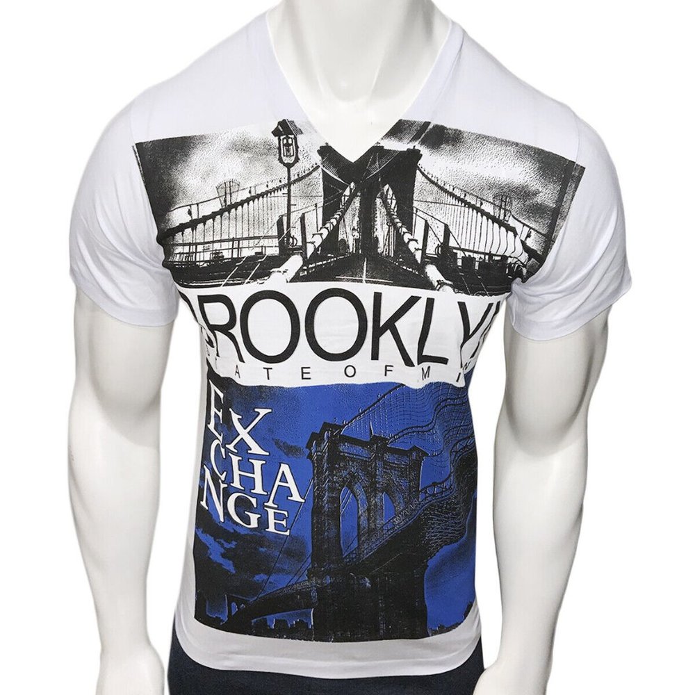 NWT EXCHANGE BROOKLYN BRIDGE MEN'S WHITE V-NECK SHORT SLEEVE T-SHIRT SIZE S M